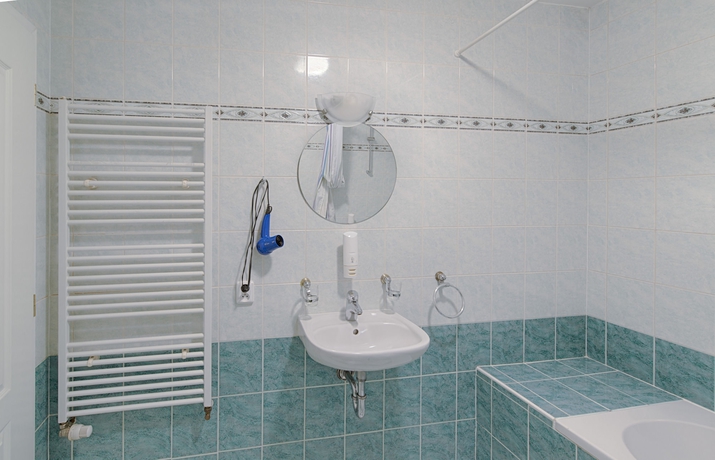 Imagen de la habitación del Hotel Derby, KARLOVY VARY. Foto 5