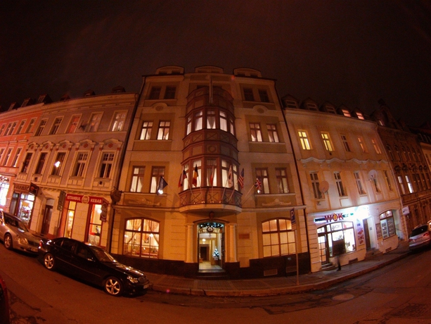 Imagen general del Hotel Derby, KARLOVY VARY. Foto 2