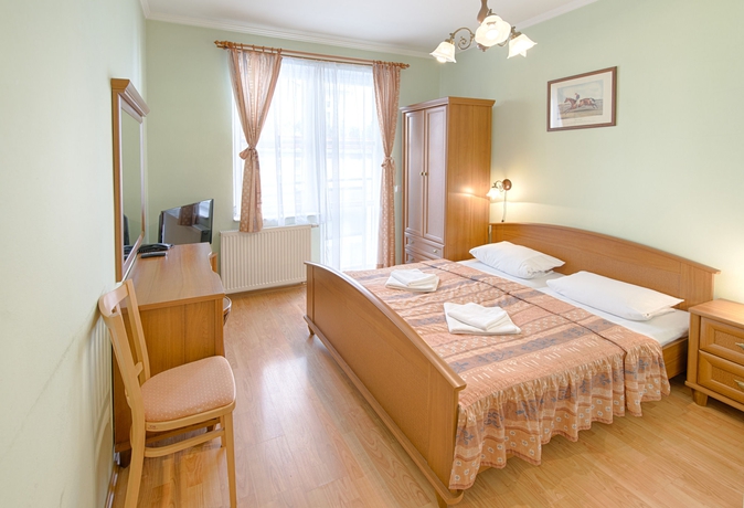 Imagen de la habitación del Hotel Derby, KARLOVY VARY. Foto 9