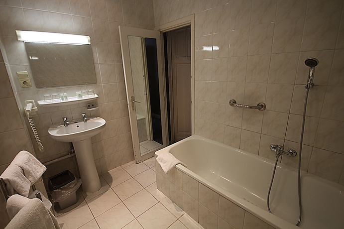 Imagen de la habitación del Hotel Derby Merode. Foto 17