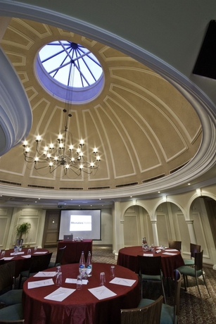 Imagen de los interiores del Hotel Derby Mickleover , Bw Signature Collection. Foto 6