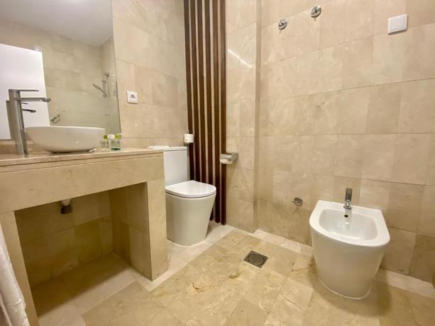 Imagen de la habitación del Hotel Derby Sevilla. Foto 9