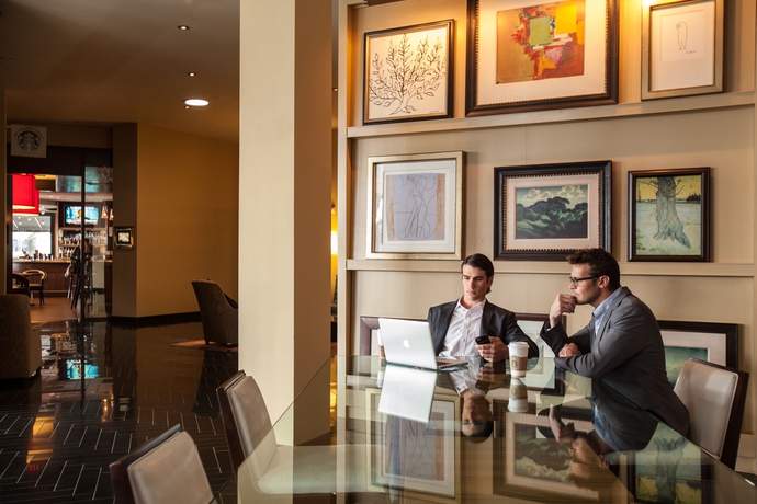 Imagen de los interiores del Hotel Derek. Foto 14