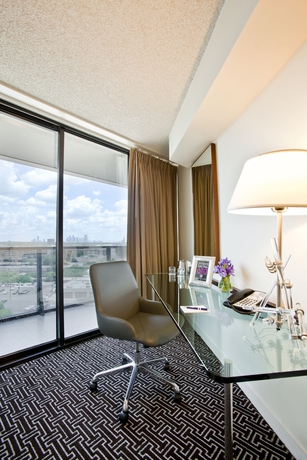 Imagen de la habitación del Hotel Derek. Foto 9