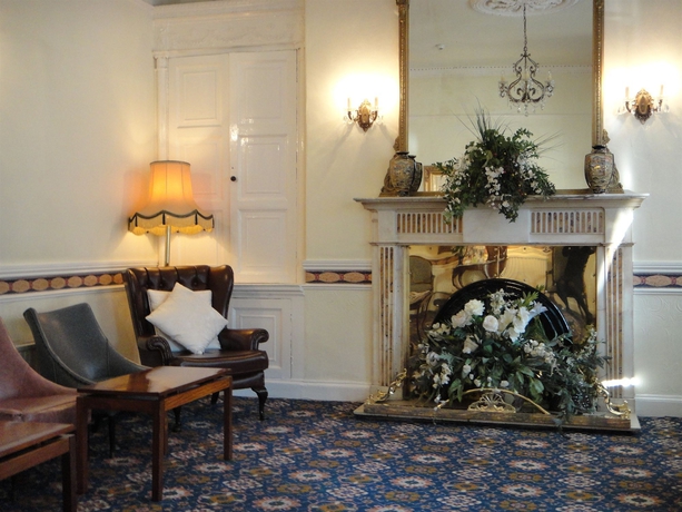Imagen de los interiores del Hotel Dergvale. Foto 9
