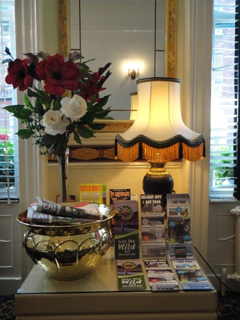 Imagen de los interiores del Hotel Dergvale. Foto 10