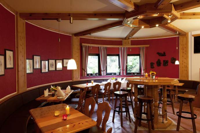 Imagen del bar/restaurante del Hotel Derichsweiler Hof. Foto 4