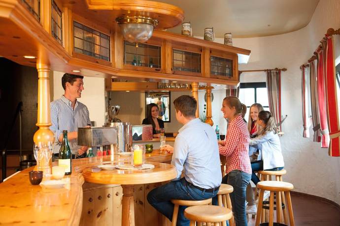 Imagen del bar/restaurante del Hotel Derichsweiler Hof. Foto 7