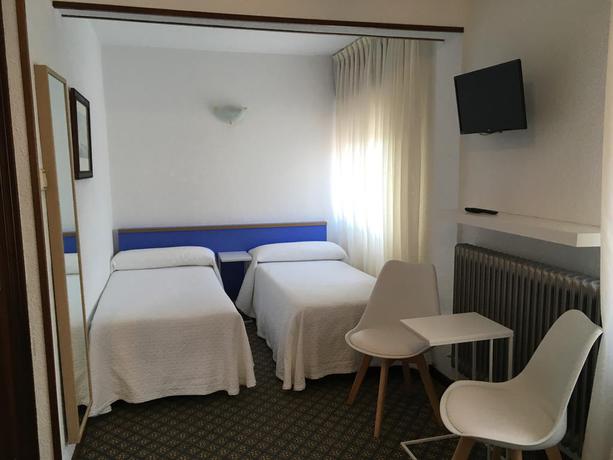 Imagen de la habitación del Hotel Derli Sella. Foto 6