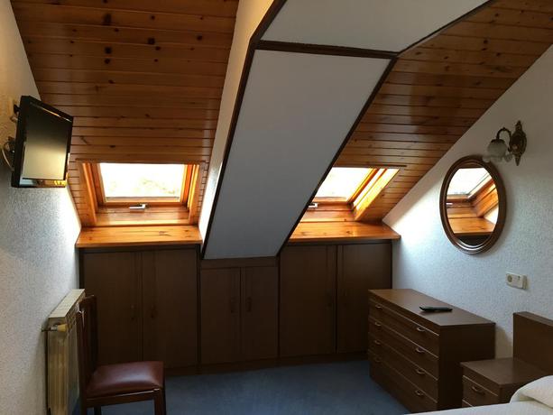 Imagen de la habitación del Hotel Derli Sella. Foto 7