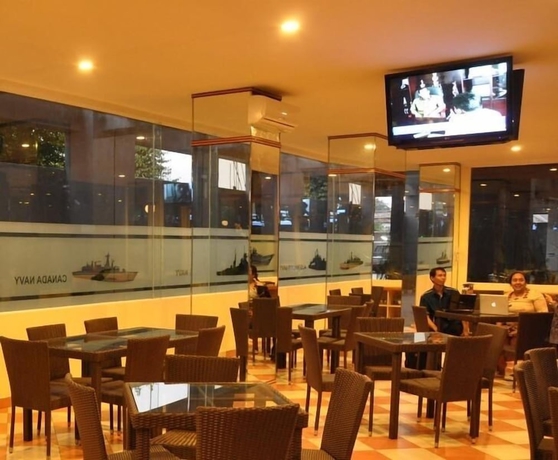 Imagen del bar/restaurante del Hotel Dermaga Keluarga. Foto 2