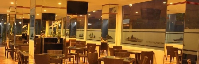 Imagen del bar/restaurante del Hotel Dermaga Keluarga. Foto 3