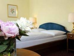 Imagen general del Hotel Dermuth. Foto 6