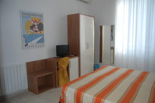 Imagen de la habitación del Hotel Derna. Foto 14