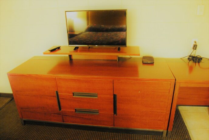Imagen de la habitación del Hotel Derrick Motel. Foto 13