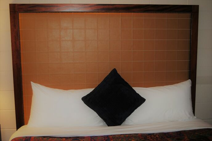 Imagen de la habitación del Hotel Derrick Motel. Foto 16