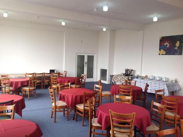 Imagen del bar/restaurante del Hotel Derwent Valley Resort. Foto 4