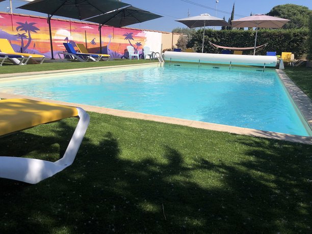 Imagen de la piscina del Hotel Des 4 Vents. Foto 19