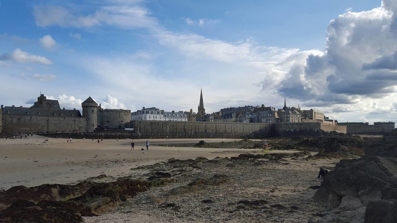 Imagen de los exteriores del Hotel Des Abers. Foto 15