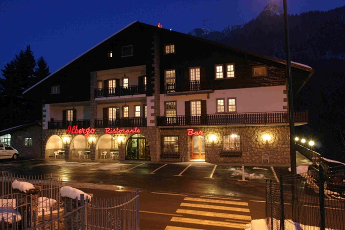 Imagen general del Hotel Des Alpes, Castione Della Presolana. Foto 3