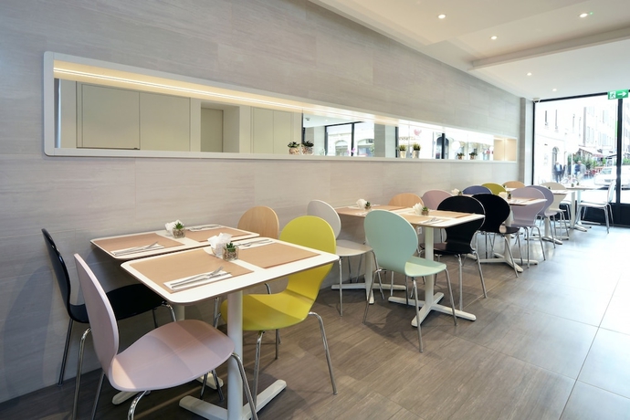 Imagen del bar/restaurante del Hotel Des Alpes, Ginebra. Foto 2