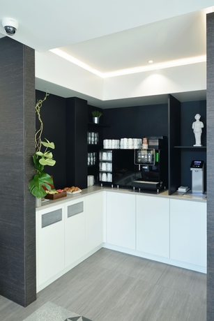 Imagen del bar/restaurante del Hotel Des Alpes, Ginebra. Foto 4