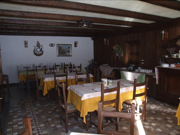 Imagen del bar/restaurante del Hotel Des Alpes, Saint-Rhemy-En-Bosses. Foto 6