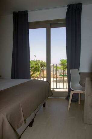 Imagen general del Hotel Des Amandiers. Foto 5