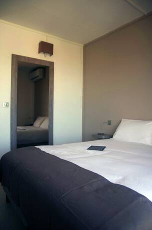 Imagen general del Hotel Des Amandiers. Foto 7