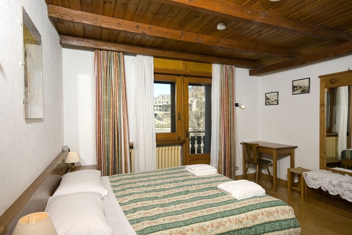 Imagen de la habitación del Hotel Des Amis. Foto 10