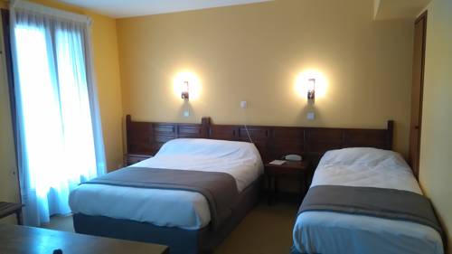 Imagen de la habitación del Hotel Des Arcades. Foto 5