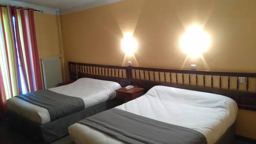 Imagen de la habitación del Hotel Des Arcades. Foto 6