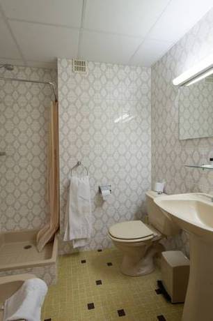 Imagen de la habitación del Hotel Des Arcades. Foto 11