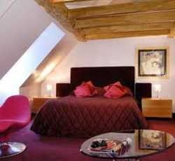 Imagen de la habitación del Hotel Des Archives. Foto 5