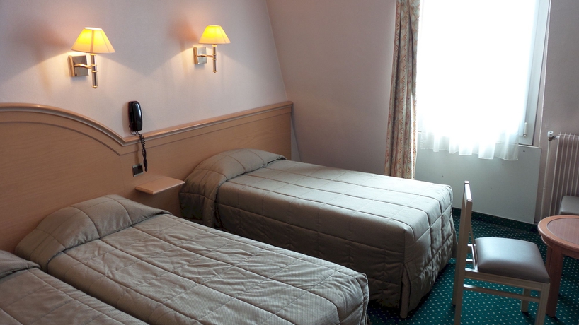 Imagen de la habitación del Hotel Des Arènes. Foto 5