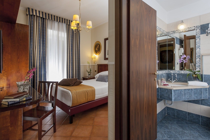Imagen de la habitación del Hotel Des Artistes, Castro Pretorio. Foto 8