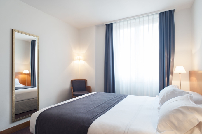 Imagen de la habitación del Hotel Des Artistes, Lyon. Foto 7