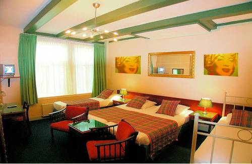 Imagen de la habitación del Hotel Des Arts, Ámsterdam. Foto 14