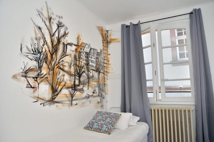 Imagen de la habitación del Hotel Des Arts, Estrasburgo. Foto 14