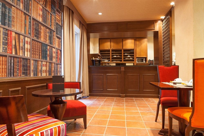 Imagen del bar/restaurante del Hotel Des Augustins. Foto 5