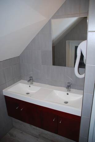 Imagen de la habitación del Hotel Des Bains, Veulettes-sur-Mer. Foto 8