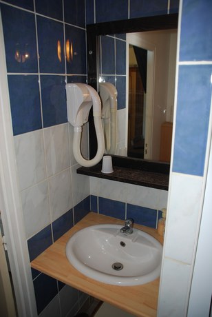 Imagen de la habitación del Hotel Des Bains, Veulettes-sur-Mer. Foto 11