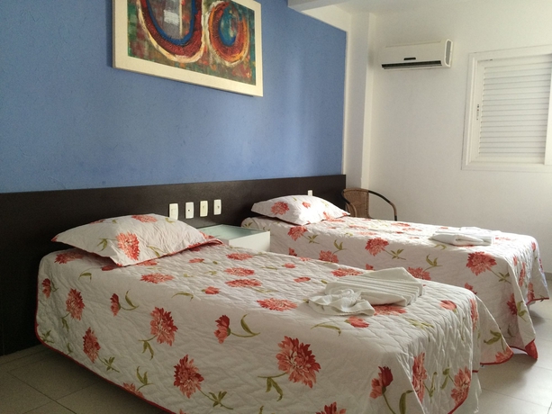 Imagen de la habitación del Hotel Des Basques. Foto 5