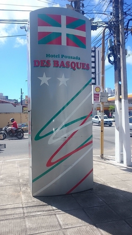 Imagen general del Hotel Des Basques. Foto 3