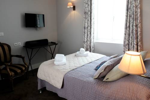 Imagen de la habitación del Hotel Des Basses Pyrénées. Foto 3