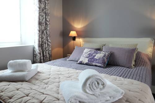 Imagen de la habitación del Hotel Des Basses Pyrénées. Foto 4