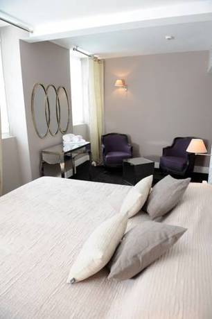 Imagen de la habitación del Hotel Des Basses Pyrénées. Foto 16