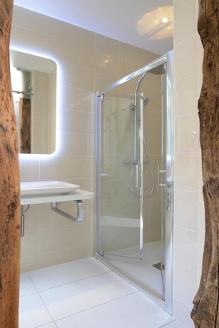 Imagen de la habitación del Hotel Des Batignolles. Foto 3