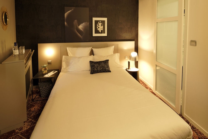 Imagen de la habitación del Hotel Des Beaux Arts. Foto 7