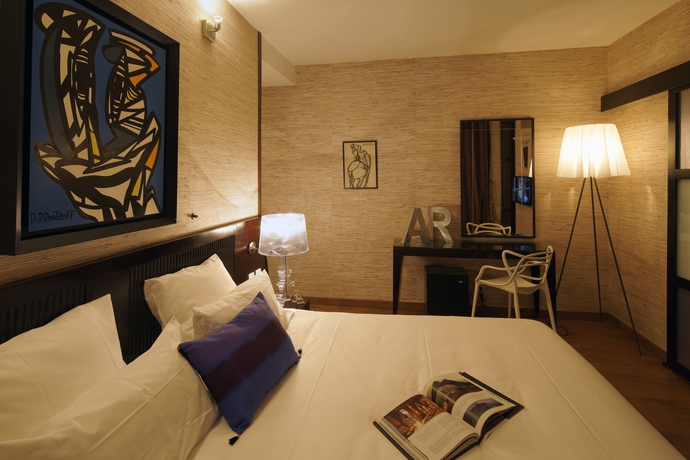 Imagen de la habitación del Hotel Des Beaux Arts. Foto 8